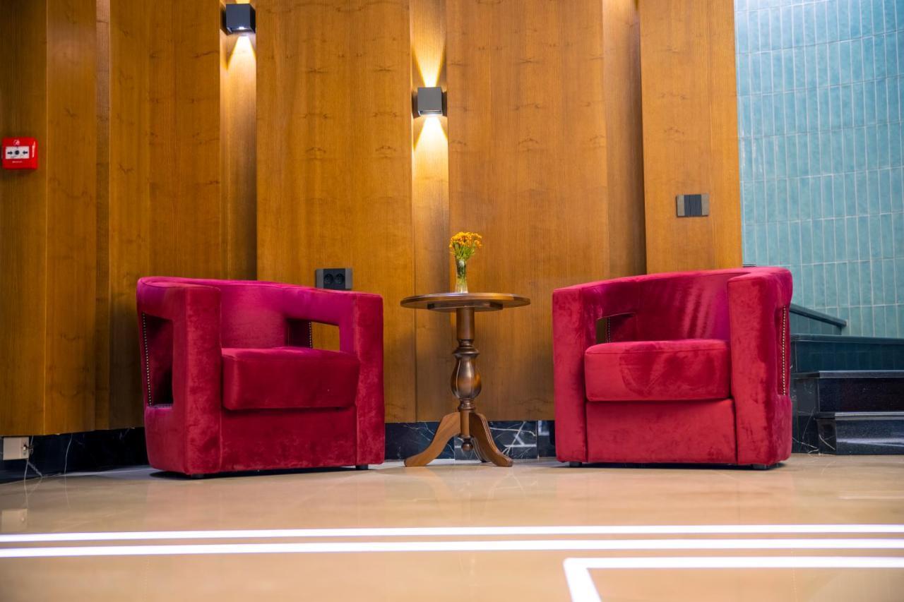 Hotel Aura Unirii Алба-Юлия Экстерьер фото